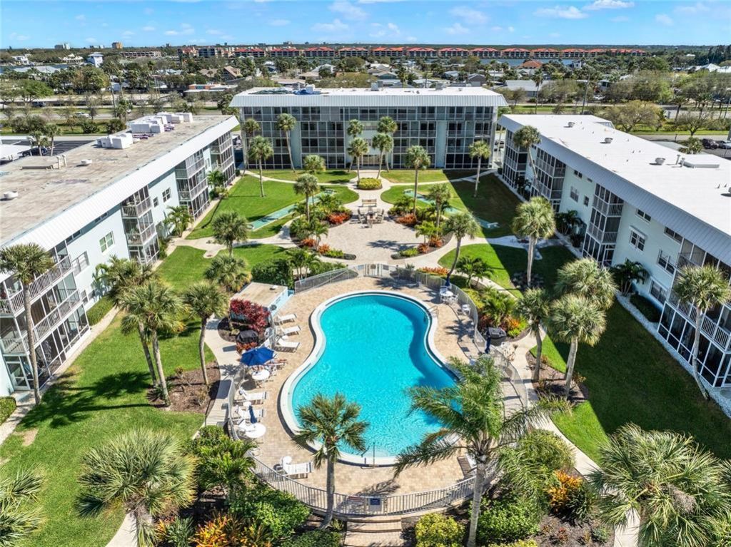 325 N Causeway, Unit 208D, New Smyrna Beach, FL 32169 Photo