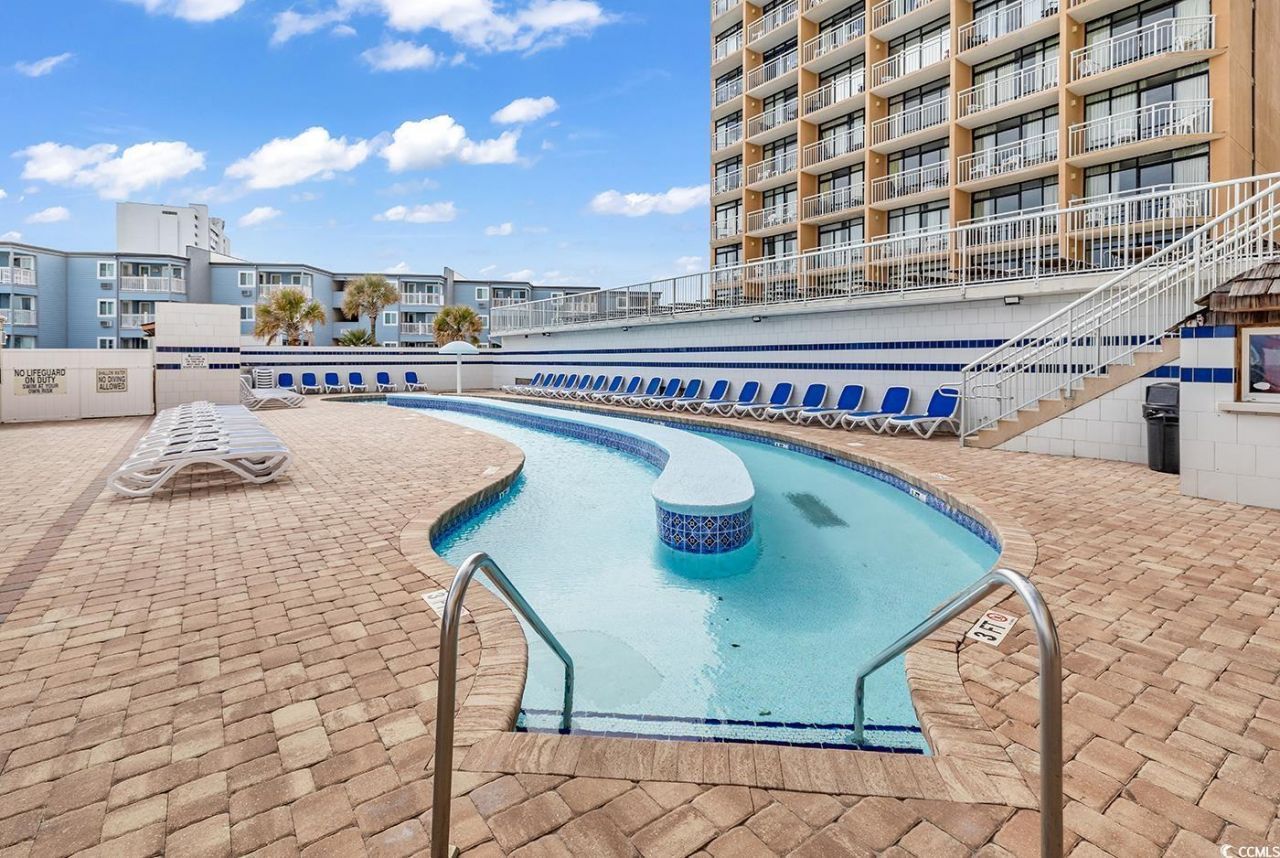 9550 Shore Dr. Photo 16