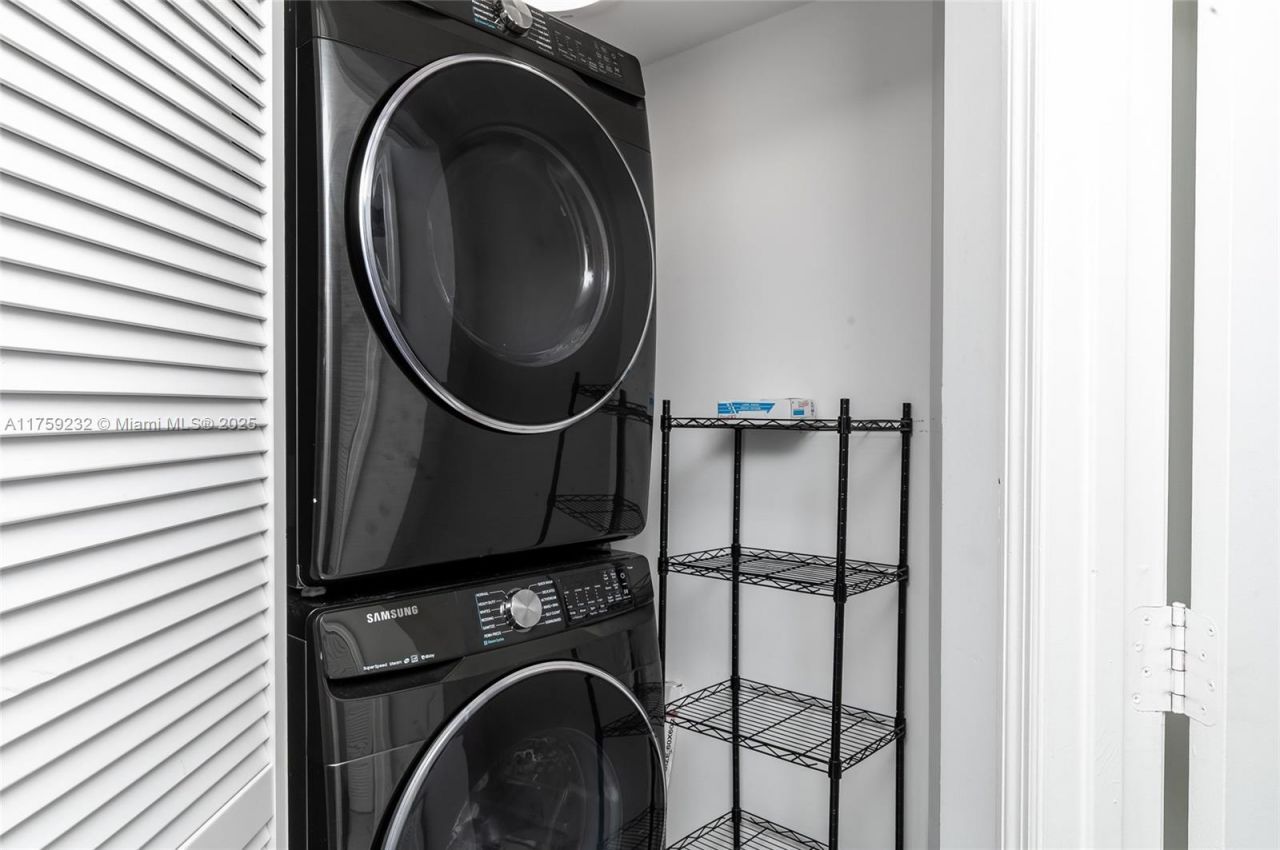 16699 Collins Ave, Unit 1809, Sunny Isles Beach, FL 33160 Photo