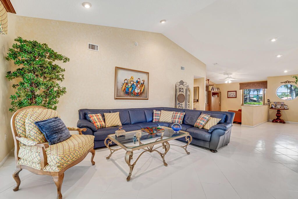 9805 Shadybrook 201 Drive, Unit 201, Boynton Beach, FL 33437 Photo