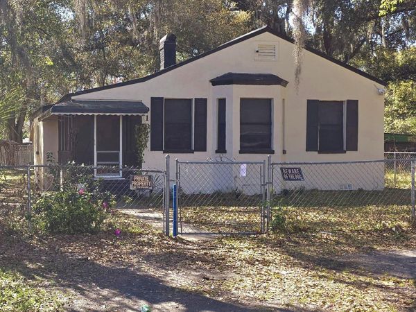 9102 6TH Avenue, Jacksonville, FL 32208