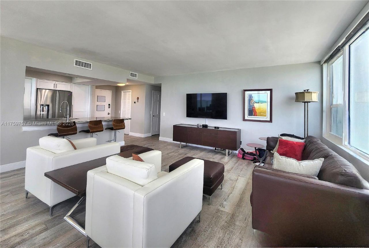 3505 S Ocean Dr, Unit 612, Hollywood, FL 33019 Photo