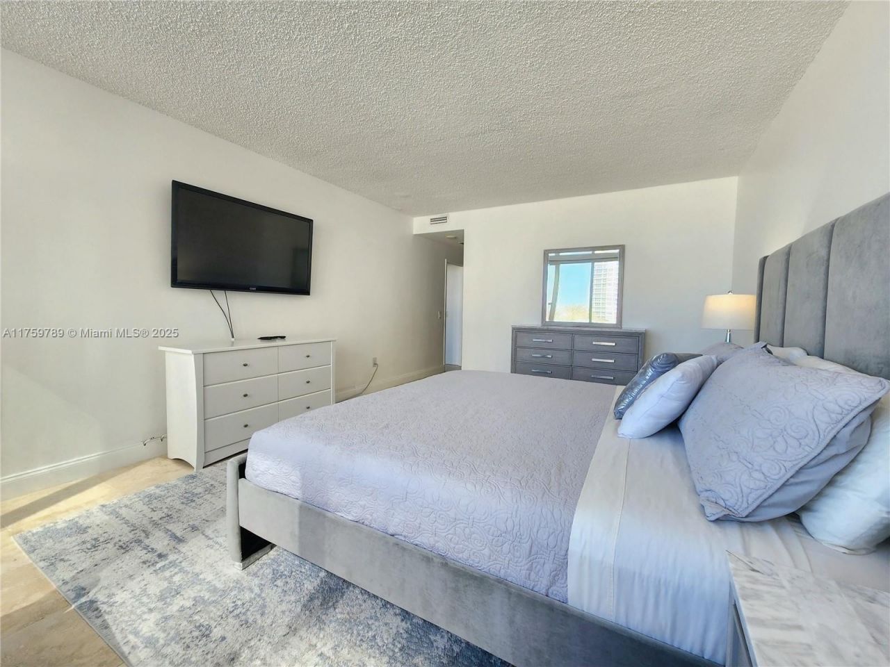 3505 S Ocean Dr, Unit 412, Hollywood, FL 33019 Photo