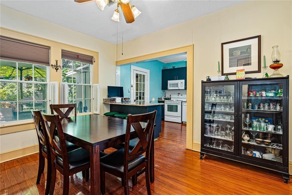 1206 S Riverside Drive, New Smyrna Beach, FL 32168 Photo