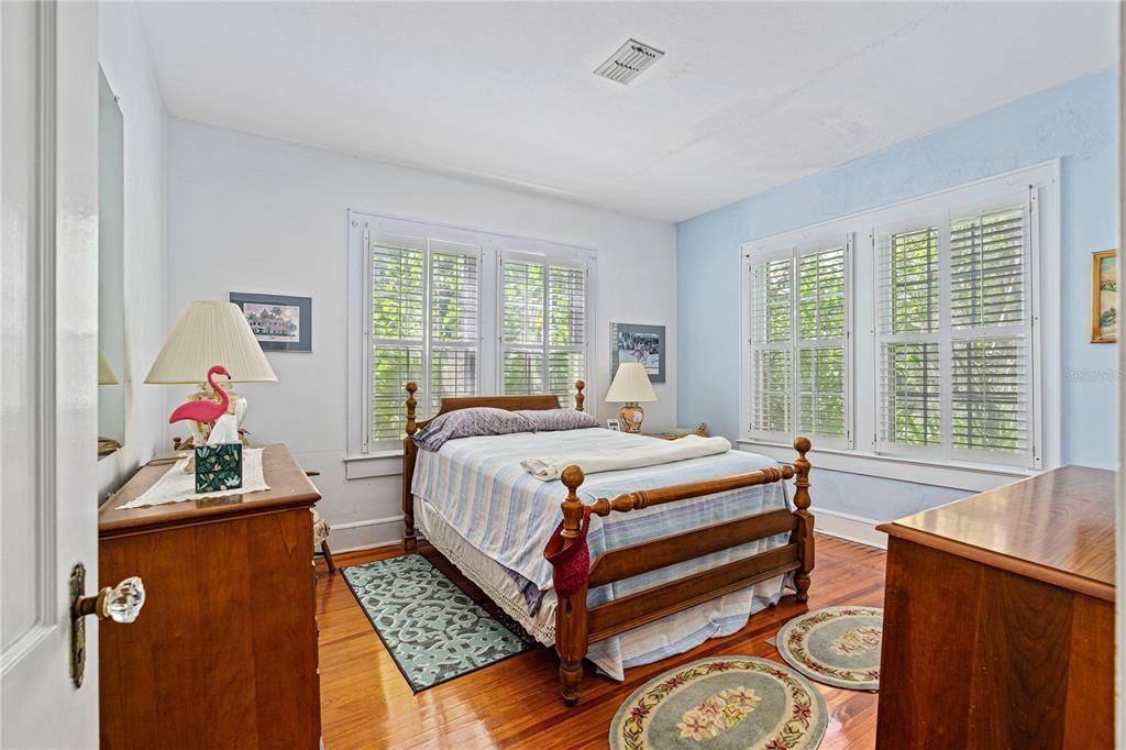 1206 S Riverside Drive, New Smyrna Beach, FL 32168 Photo