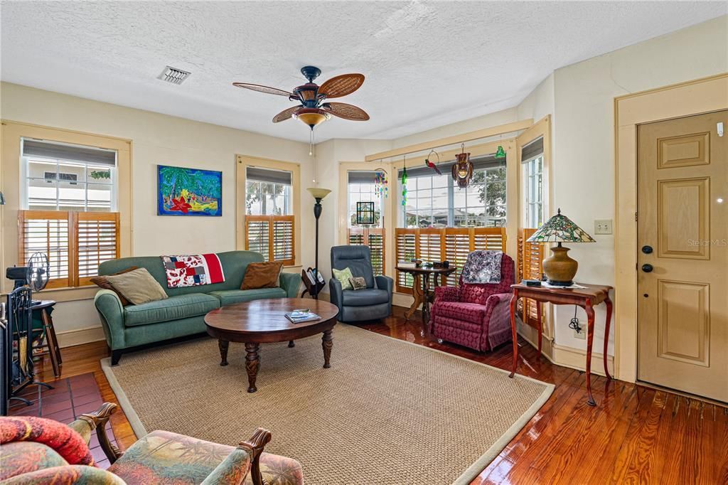 1206 S Riverside Drive, New Smyrna Beach, FL 32168 Photo