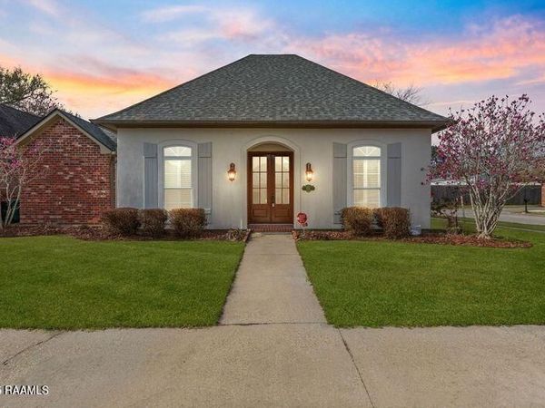 100 Shumard Drive, Lafayette, LA 70508