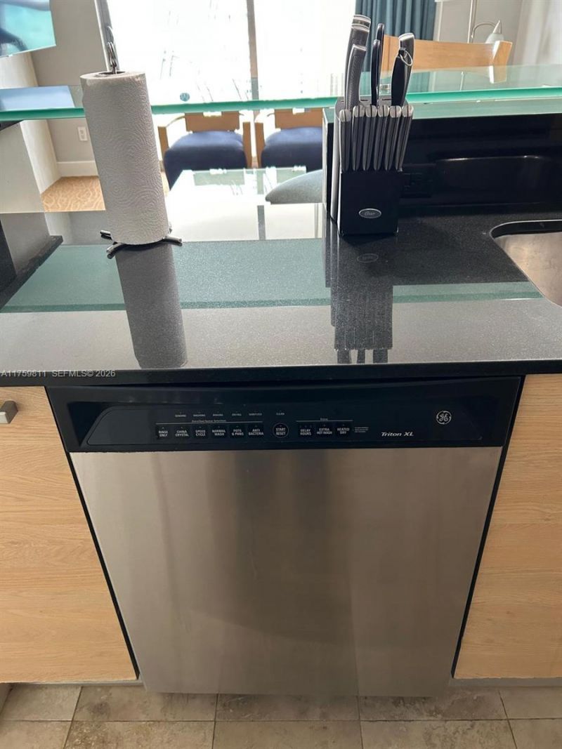 18683 Collins Ave, Unit 1706, Sunny Isles Beach, FL 33160 Photo