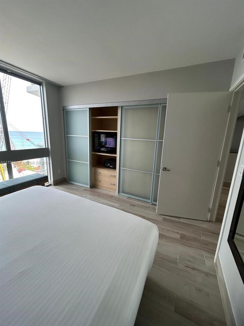 18683 Collins Ave, Unit 1706, Sunny Isles Beach, FL 33160 Photo