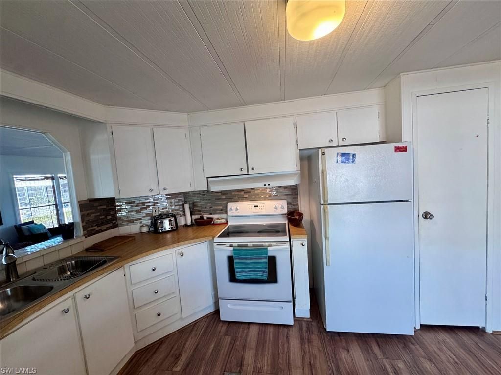 16027 Tangelo Way, North Fort Myers, FL 33903 Photo