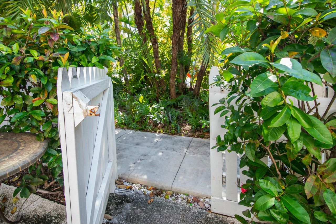 90 Golf Club Drive, Key West, FL 33040 Photo