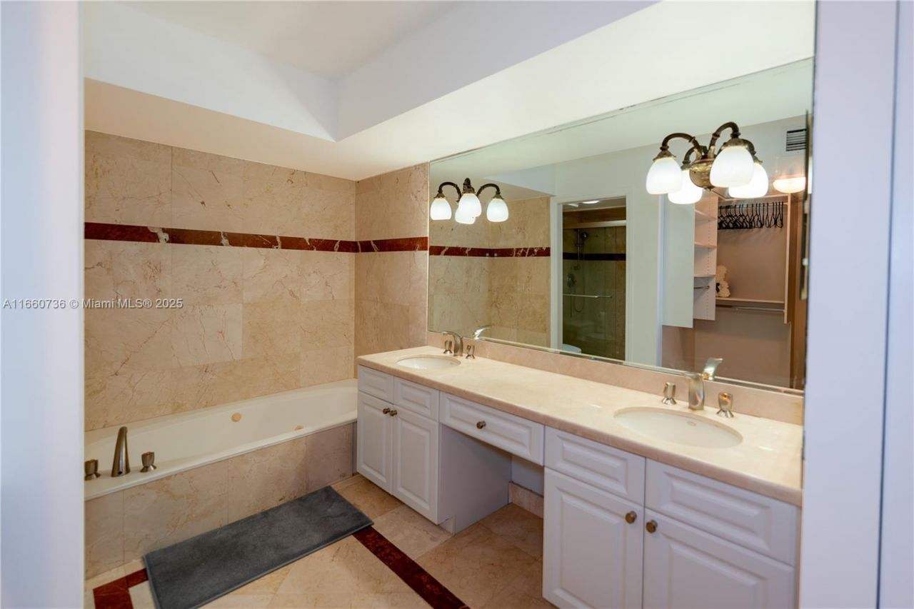 3500 Mystic Pointe Dr, Unit 3502, Aventura, FL 33180 Photo