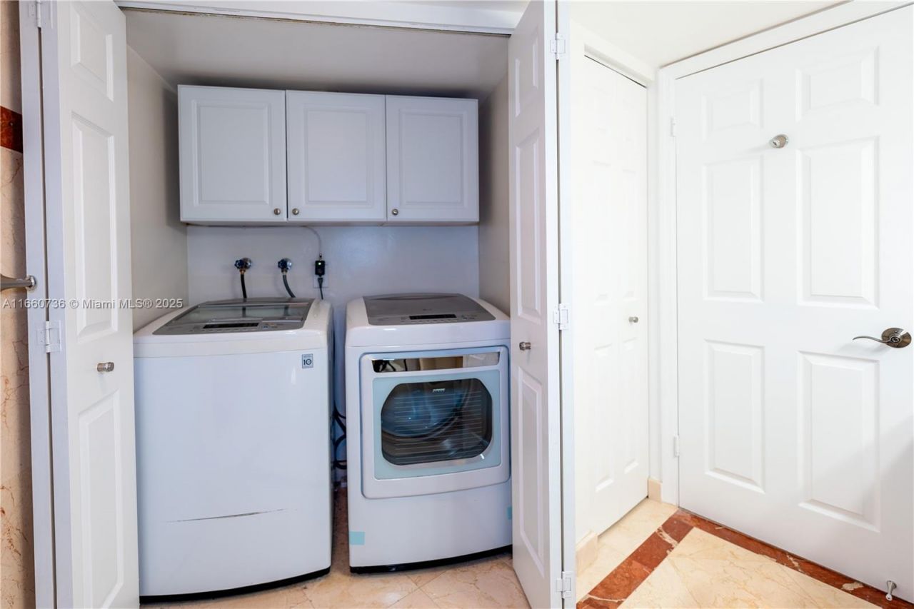 3500 Mystic Pointe Dr, Unit 3502, Aventura, FL 33180 Photo