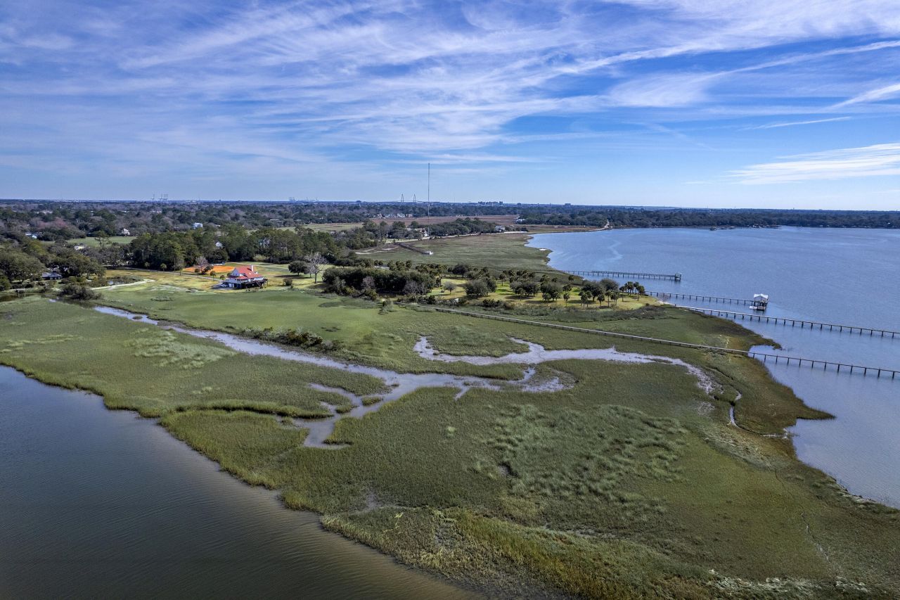 185 Wappoo Road Photo 58