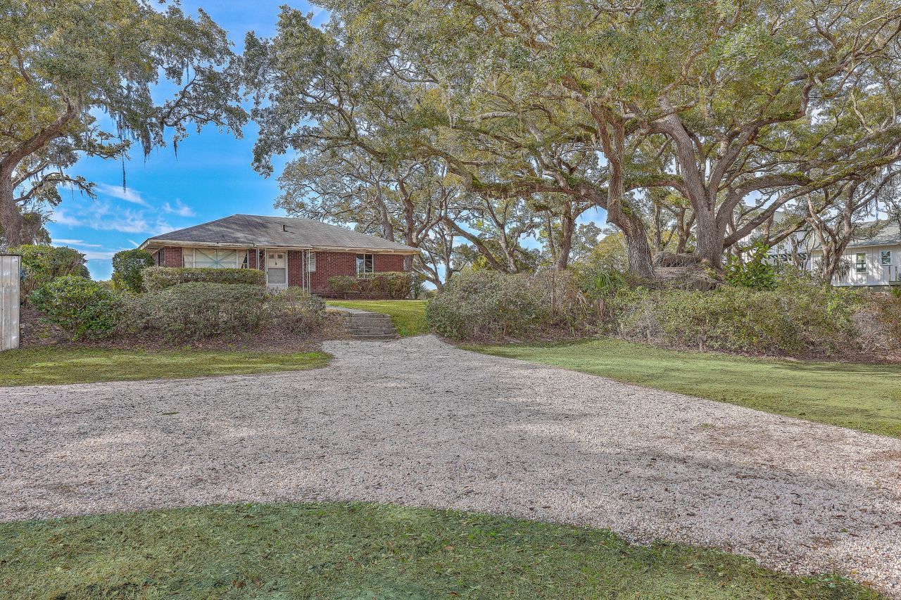 185 Wappoo Road Photo 20