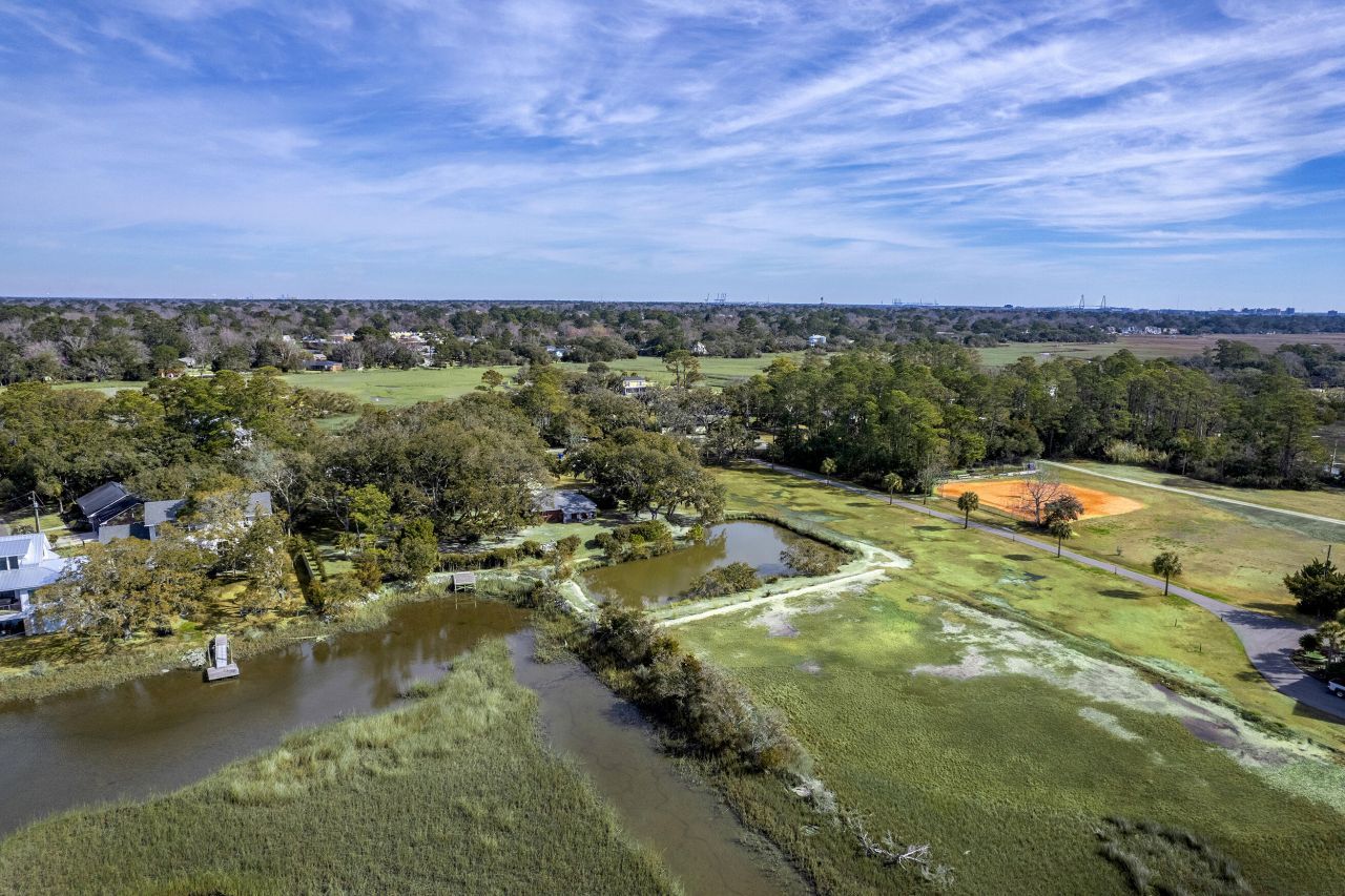 185 Wappoo Road Photo 59