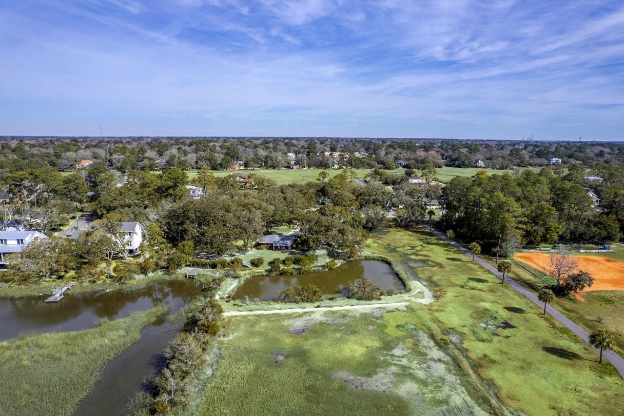 185 Wappoo Road Photo 60