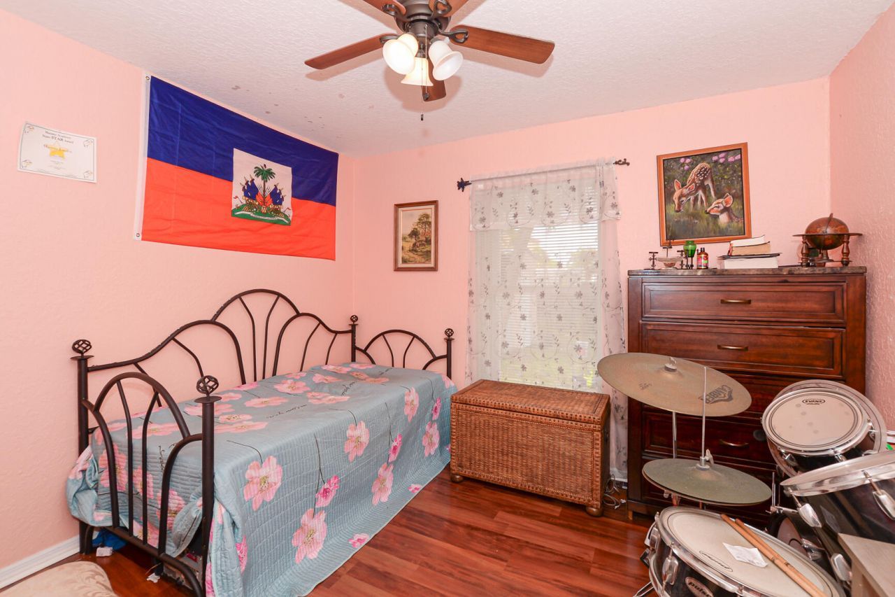 557 SW Baoy Avenue, Port Saint Lucie, FL 34953 Photo