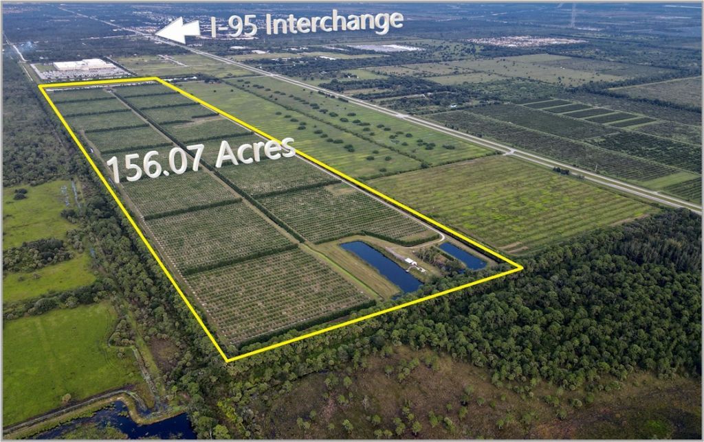 2400 102nd Avenue, Vero Beach, FL 32966 Photo