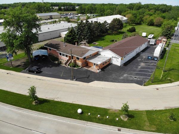 21706 E Lincoln Highway, Lynwood, IL 60411