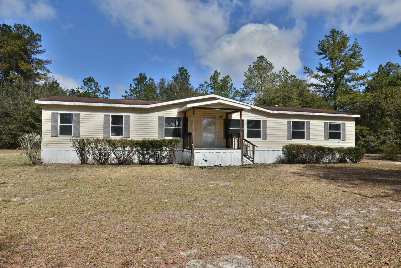 1680 Stanley Loop Road Photo 1