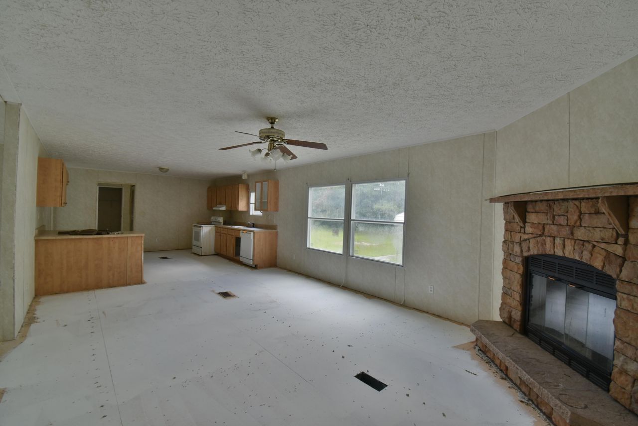 1680 Stanley Loop Road Photo 12