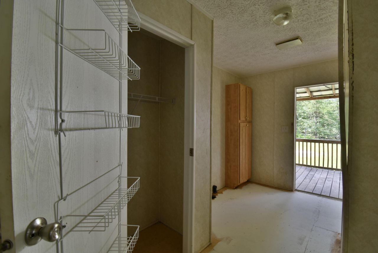 1680 Stanley Loop Road Photo 23