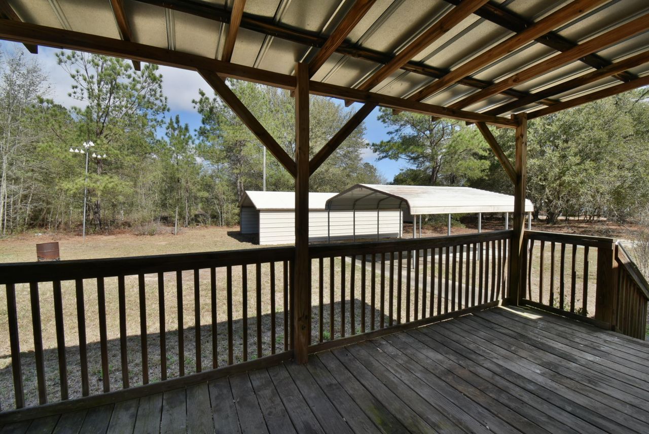 1680 Stanley Loop Road Photo 24