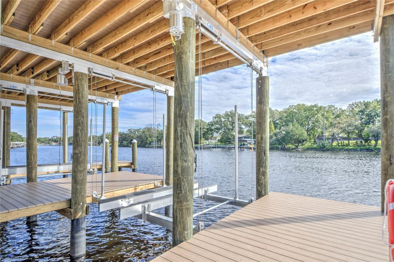 4033 N River View Avenue, Tampa, FL 33607 Photo