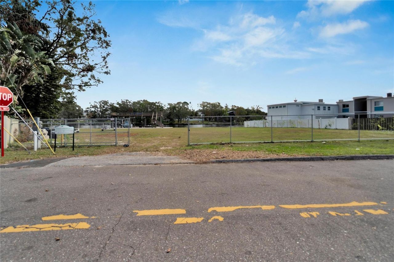 4033 N River View Avenue, Tampa, FL 33607 Photo