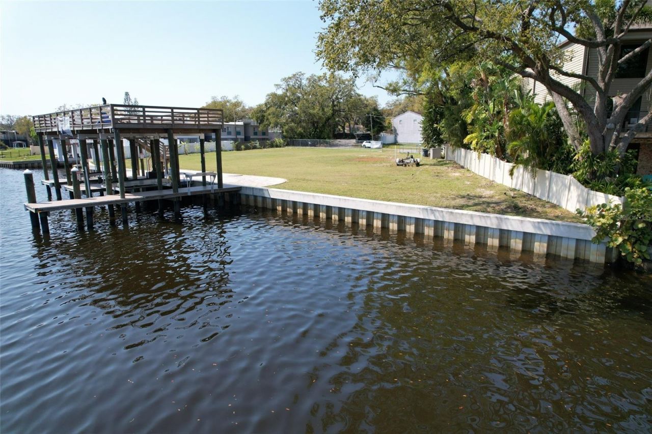 4033 N River View Avenue, Tampa, FL 33607 Photo