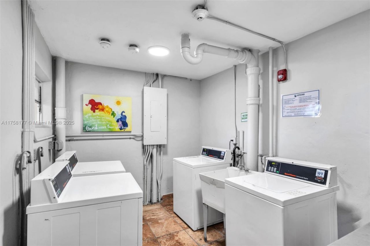 1770 NE 191st St, Unit 508-1, Miami, FL 33179 Photo