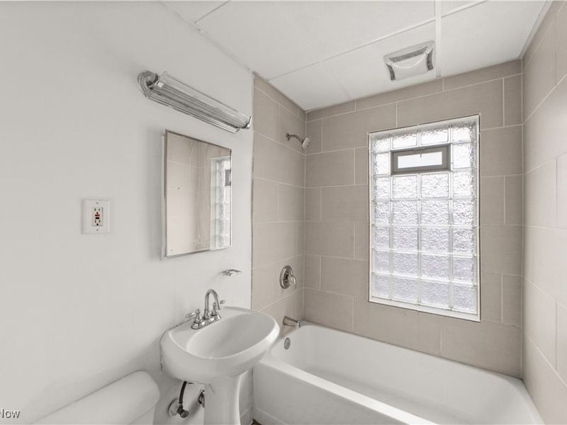 1690 Eddington Road, Cleveland Heights, OH 44118 Photo 18