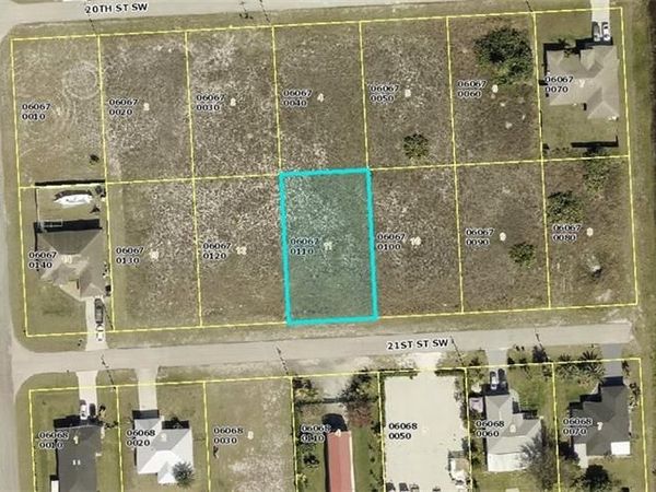 2706 21st ST SW, LEHIGH ACRES, FL 33976