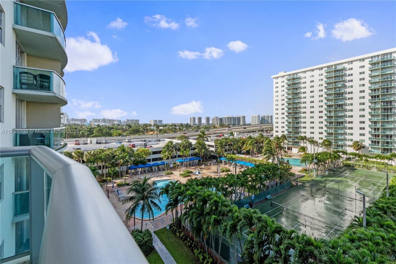 19370 Collins Ave, Unit 614, Sunny Isles Beach, FL 33160 Photo