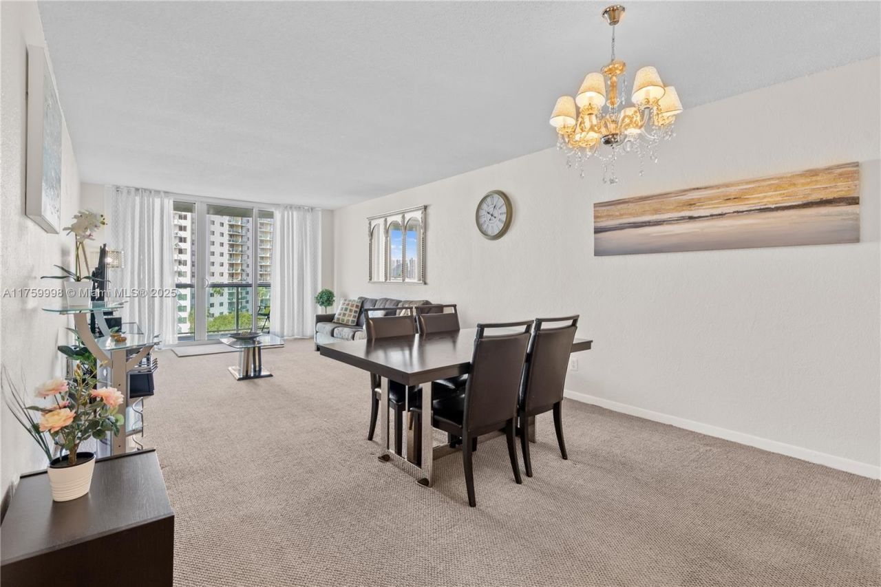 19370 Collins Ave, Unit 614, Sunny Isles Beach, FL 33160 Photo
