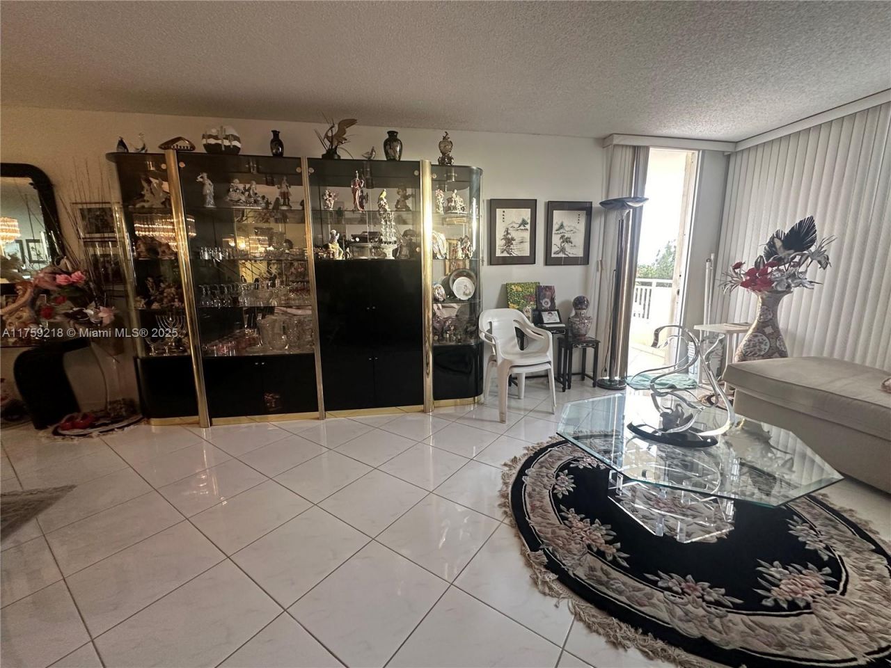 3180 S Ocean Dr, Unit 522, Hallandale Beach, FL 33009 Photo