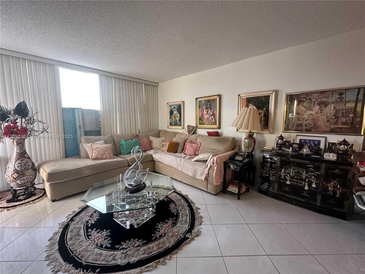 3180 S Ocean Dr, Unit 522, Hallandale Beach, FL 33009 Photo