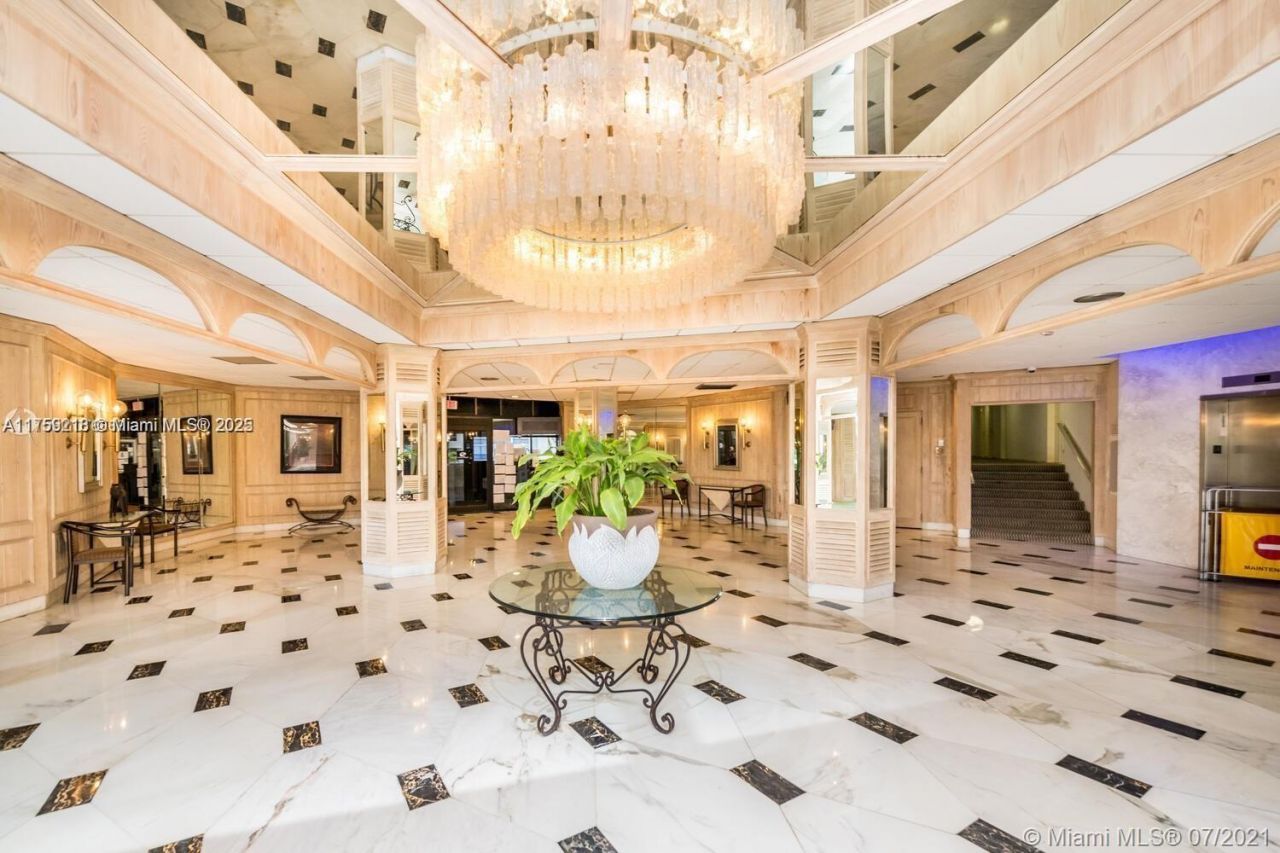 3180 S Ocean Dr, Unit 522, Hallandale Beach, FL 33009 Photo