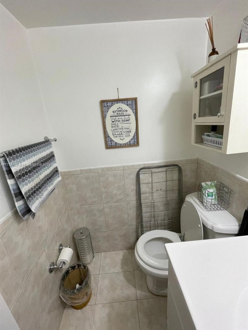 10985 SW 107th St, Unit 211, Miami, FL 33176 Photo