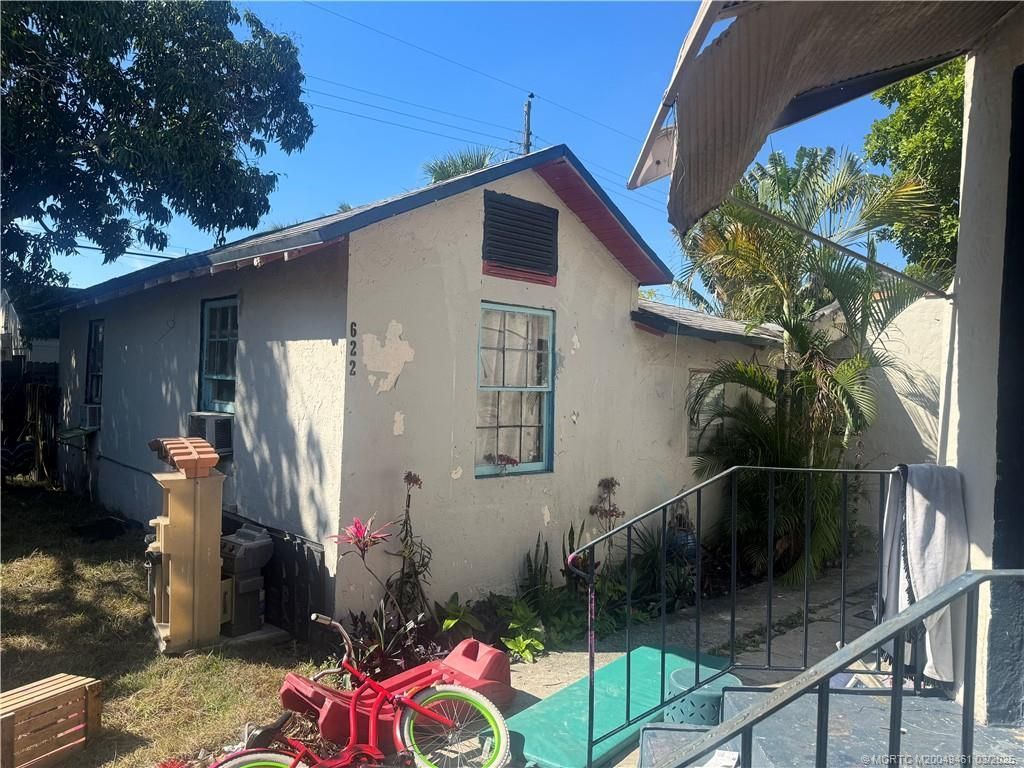 620 46th Street, West Palm Beach, FL 33407 Photo