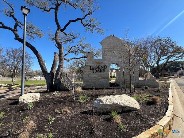3003 Legend Oaks Boulevard , Belton, TX 76513