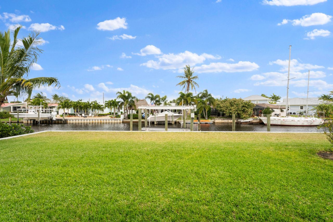 1559 SW Dyer Point Road, Palm City, FL 34990 Photo