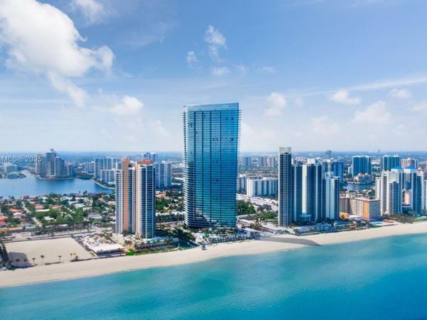 18975 SE Collins Ave, Unit 3405, Sunny Isles Beach, FL 33160