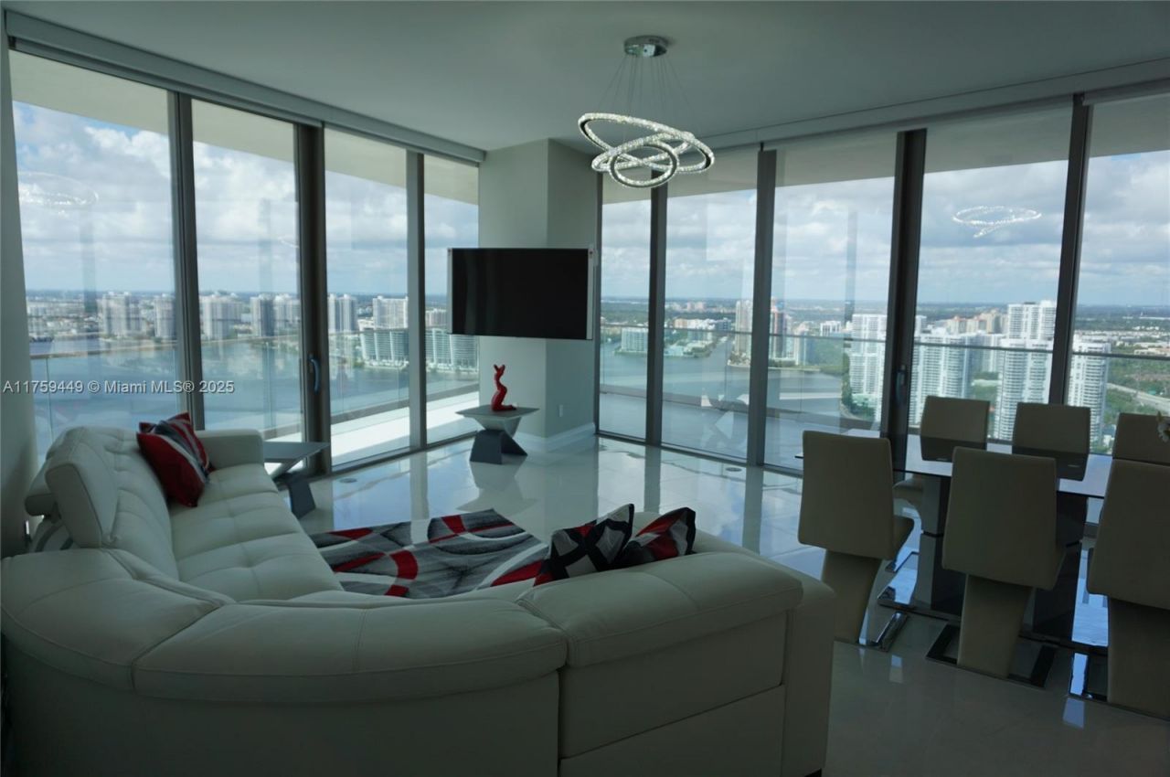 18975 SE Collins Ave, Unit 3405, Sunny Isles Beach, FL 33160 Photo