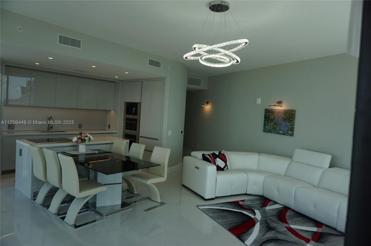 18975 SE Collins Ave, Unit 3405, Sunny Isles Beach, FL 33160 Photo