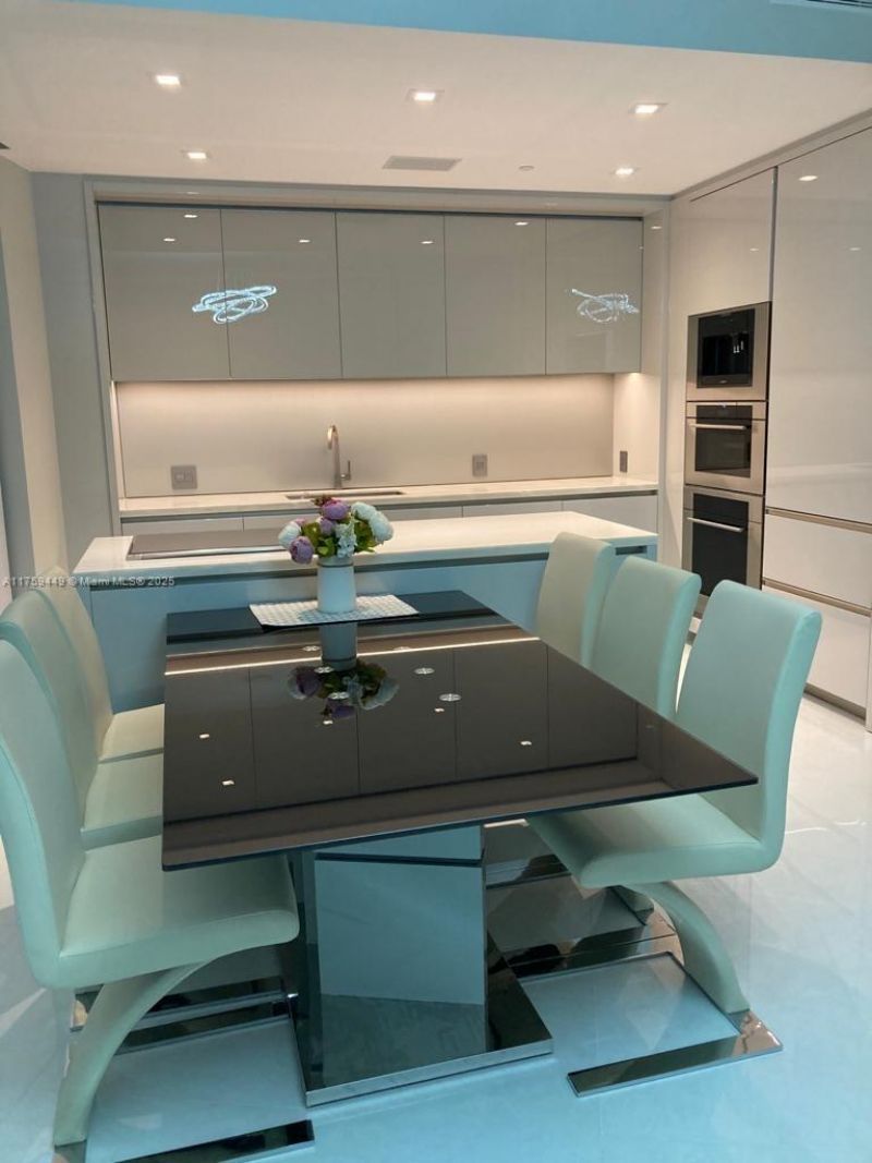 18975 SE Collins Ave, Unit 3405, Sunny Isles Beach, FL 33160 Photo