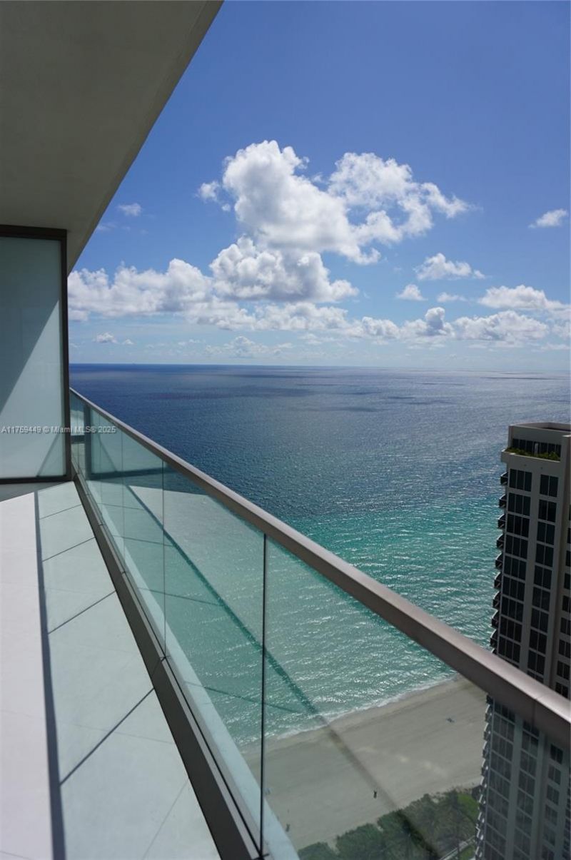 18975 SE Collins Ave, Unit 3405, Sunny Isles Beach, FL 33160 Photo