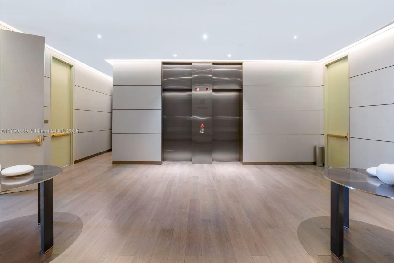 18975 SE Collins Ave, Unit 3405, Sunny Isles Beach, FL 33160 Photo