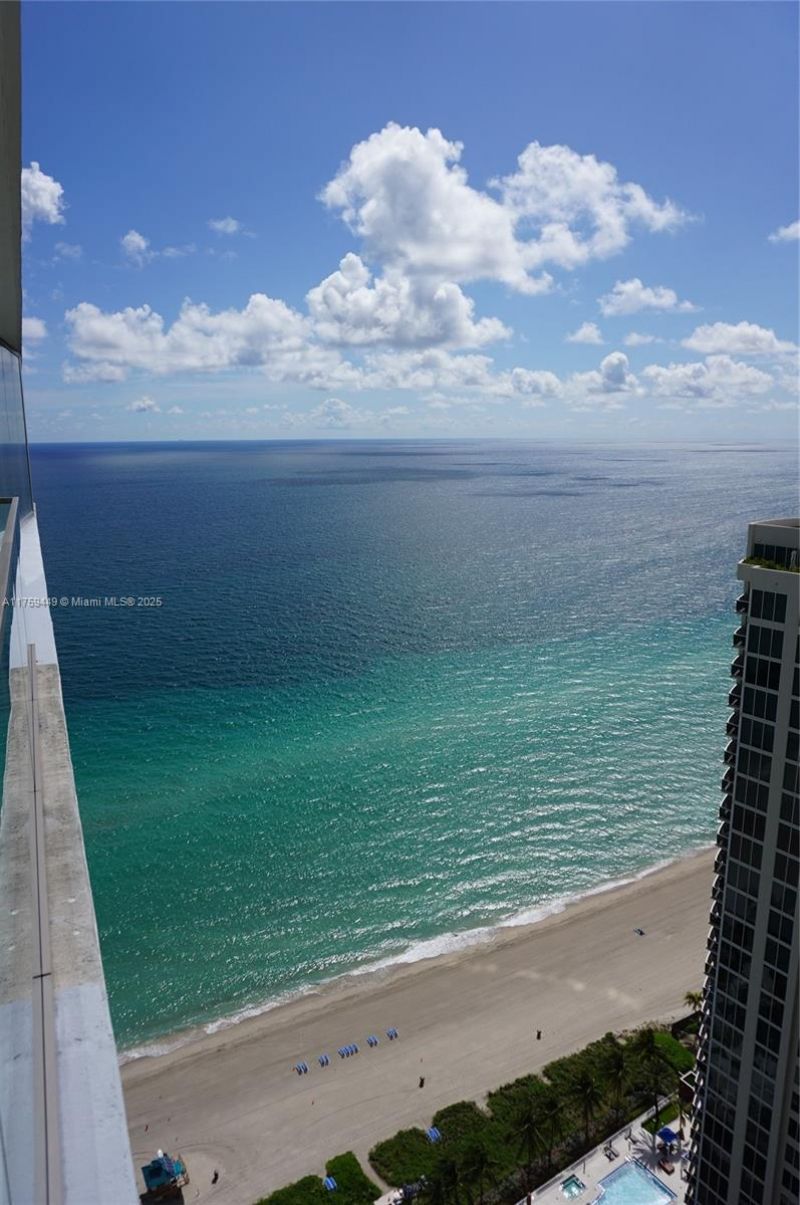 18975 SE Collins Ave, Unit 3405, Sunny Isles Beach, FL 33160 Photo